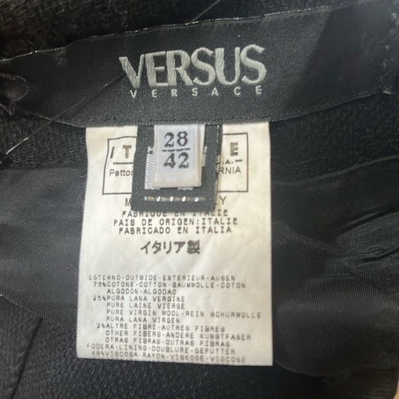 Versace Versus Skirt - Picture 8 of 10